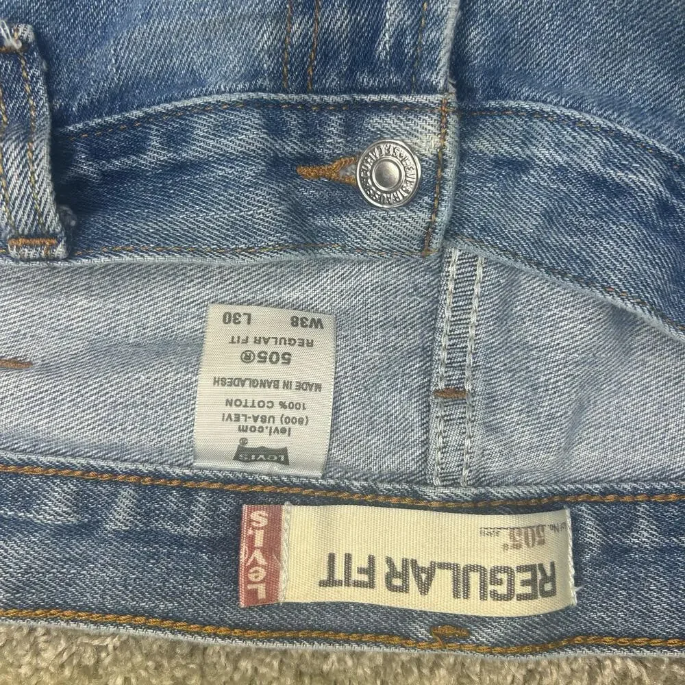 Levi’s 505 Men's Size 38x30 distressed soft broken in Jeans Denim Pants